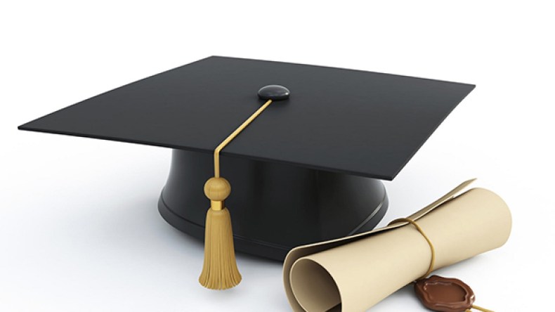 “طلبة” محرومون من الدكتوراه بعد 40 عامًا من التدريس في الجامعة!