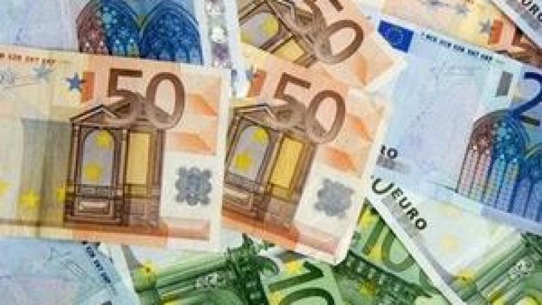 الدرك يوقف عضوا في شبكة دولية لتهريب العملة قبل ركوبه الطائرة