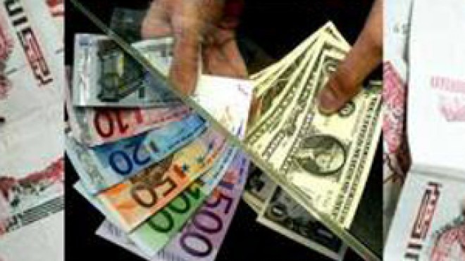 المغتربون الجزائريون حولوا 6500 مليون دولار منذ 2007 للجزائر