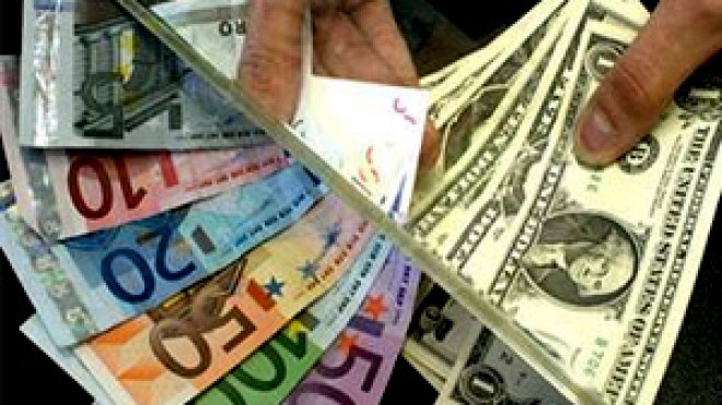 التهاب مفاجئ لسعر الدولار وانهيار الأورو في البنوك