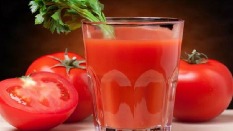 لهذه الأسباب عليك بشرب عصير الطماطم في سن اليأس؟!