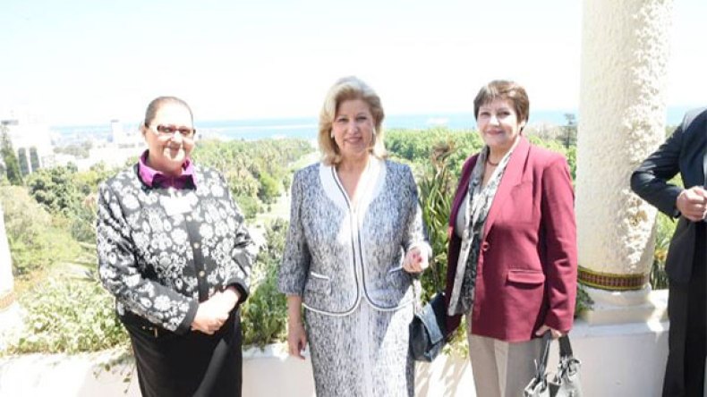 زوجة الرئيس الإيفواري تزور المدرسة التي تتلمذت فيها بقسنطينة