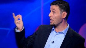 محمد دومير يدعو الجزائريين للتصويت عليه في برنامج “نجوم العلوم”