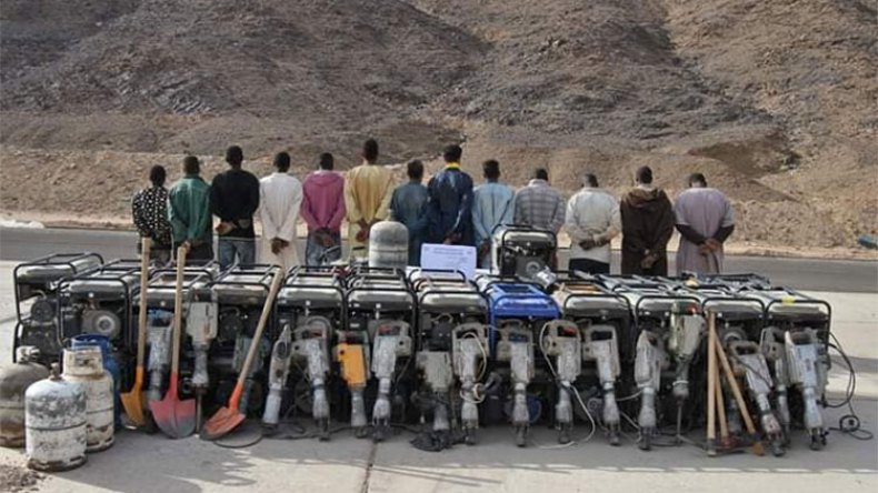 توقيف 13 منقبا عن الذهب وحجز مخدرات