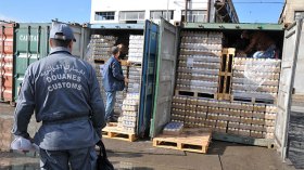 نشاط المهربين وفّر للخزينة العمومية 42 مليار سنتيم