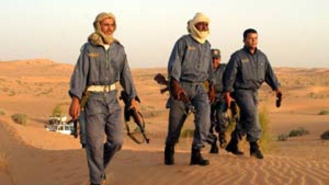 رجال الجمارك ضحية سيوف و”مولوتوف” عصابات المهربين