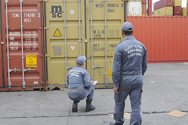 Customs Foil The Smuggling Of 10.400 Smart Phones In Algiers Port