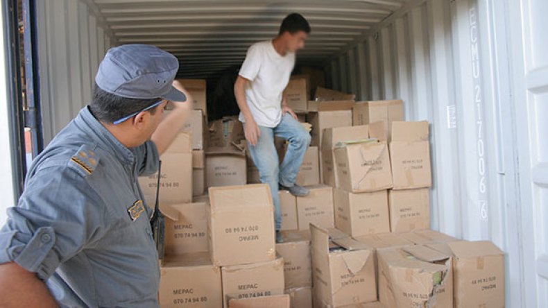 حجز حاوية عطور مغشوشة بميناء الجزائر