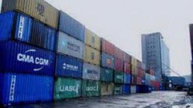 Customs: “Pervasive corruption in Algiers' dry docks”