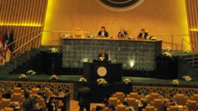 التأكيد على أهمية العنصر البشري في تحريك عجلة التنمية