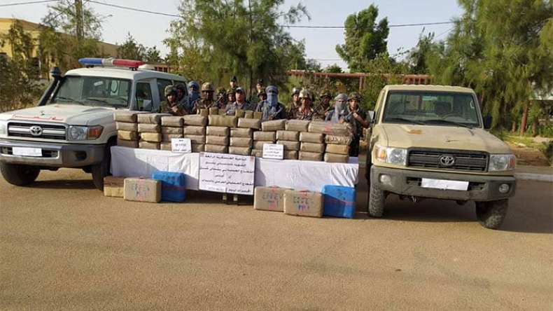 حجز 17 قنطارا من المخدرات وتوقيف 120 منقب للذهب و62 حراقا