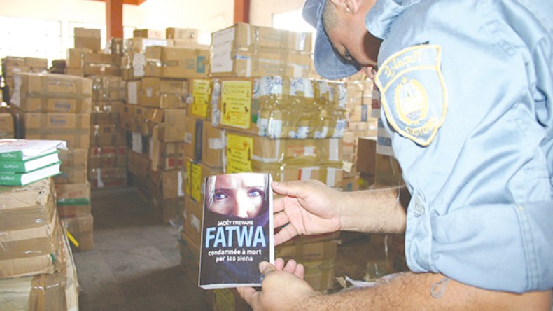 مجهولون يستهدفون الجزائريين بكتب “الدواعش” والتشيّع!