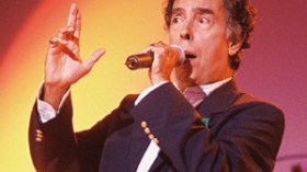 الدوكالي‭ ‬يصنع‭ ‬المفاجأة في اختتام مهرجان وهران