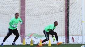 غوركوف يميل لخبرة دوخة لتعويض مبولحي على حساب خذايرية وعسلة