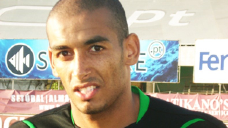 دوخة يتدرب مع فيتوريا سيتوبال وأعين غيماراش وبنفيكا تترصده