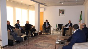 لهذا السبب التقى وزير الصناعة مع مصنعي المنتجات الإلكترونية والكهرومنزلية