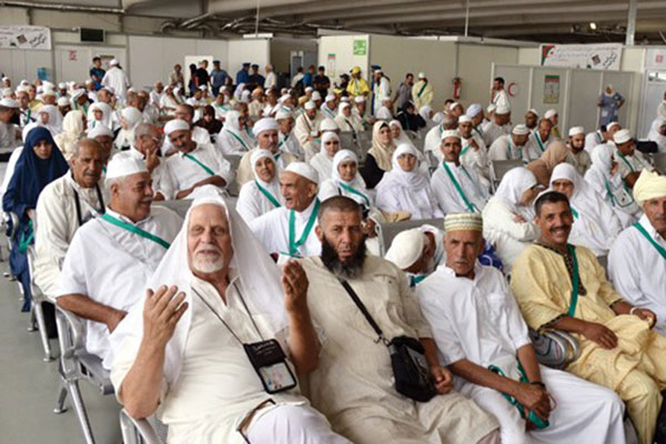 Départ du premier groupe de hadji vers les lieux saints de l'Islam