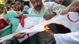 أبناء شهداء ومحامون وجمعيات وسينمائيون يطالبون باعتذار مصر