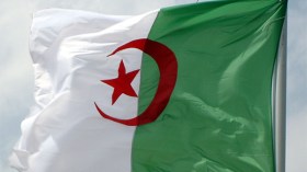 مشعوذون يدنسون العلم الوطني بطلاسم سحرية في البليدة