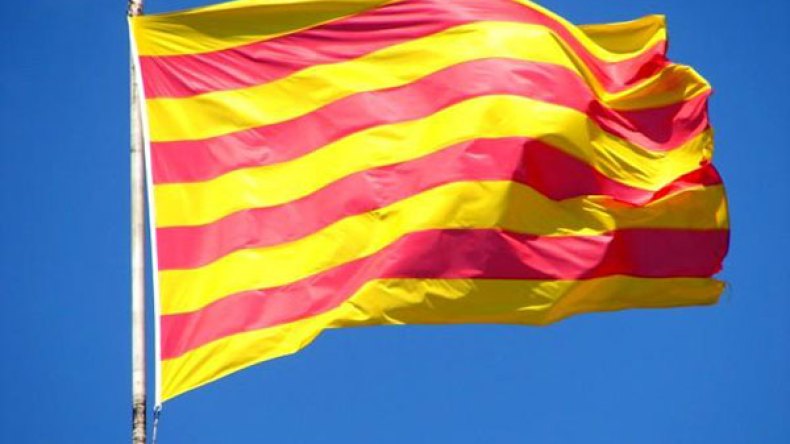 أنصار برشلونة يتحدّون الإتحاد الأوروبي والقضاء الإسباني