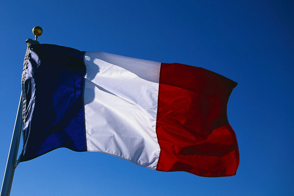 Paris avertit ses ressortissants en Algérie