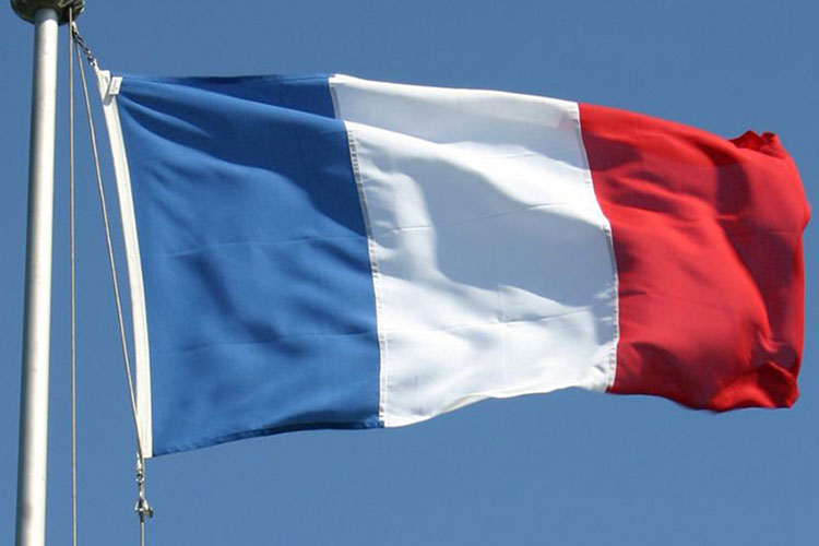Over half a million Algerians are waiting to obtain French citizenship