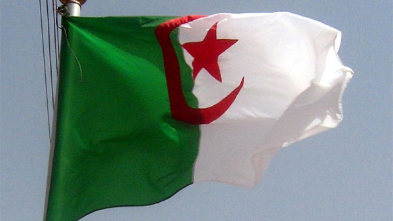 الوطنية ليست “وان تو ثري فيفا لالجيري”؟!