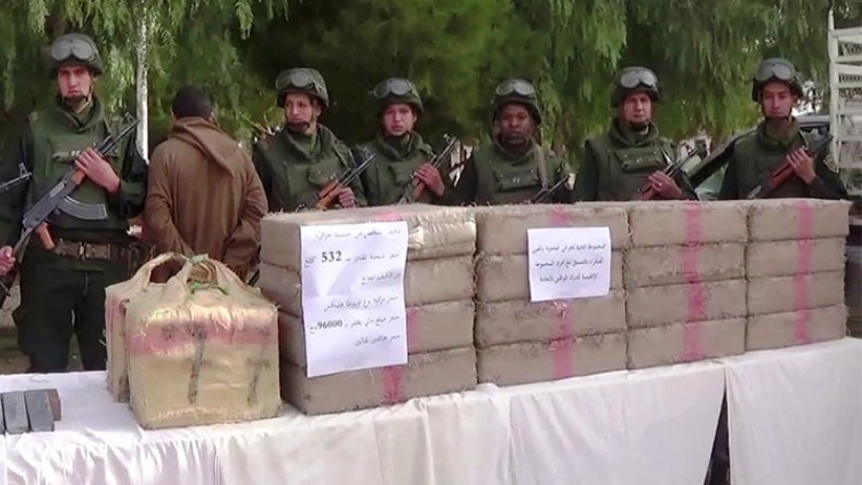 حجز أكثر من 5 قناطير مخدرات في النعامة