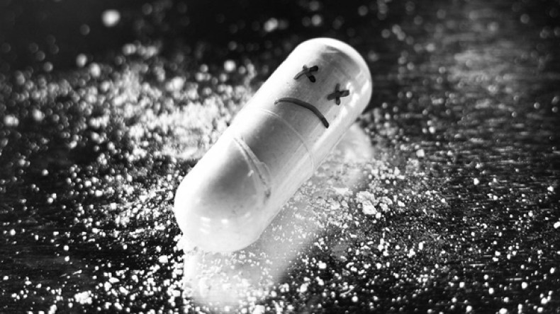 “المرأة الجميلة الساحرة” التي سحرت عقول الشباب