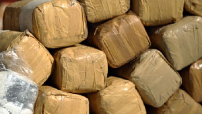 الأمن يلقي القبض على بارون مخدرات حاول الفرار إلى المغرب