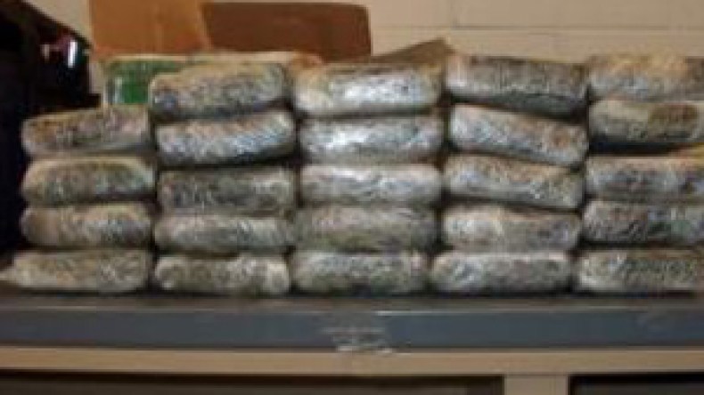 الإطاحة بعصابة لتهريب المخدرات من المغرب الى الجزائر