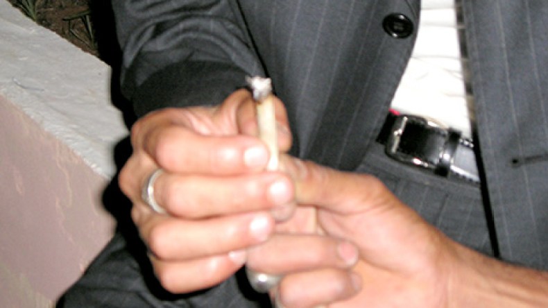 المخزن يهرّب للجزائر “زطلة” ممزوجة بعقار يسبب العقم ويشوّه الأجنة !