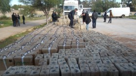 حجز 180 قنطار من الكيف داخل مزرعة على الحدود مع المغرب