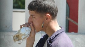 الجزائر تحصي 30 ألف مدمن و 24 ألف مريض عقليا متشرد و3000 طفل غير شرعي