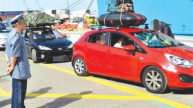 موظفة ببلدية فرنسية تحاول إغراق الجزائر بالمهلوسات!