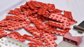 عسكري سابق يقود شبكة متاجرة في المهلوسات والتزوير