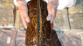 مغترب يروّج المخدرات لدفع أقساط التأشيرة لأمريكا!