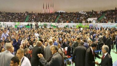 Les partis au pouvoir réitèrent leur soutien à Bouteflika