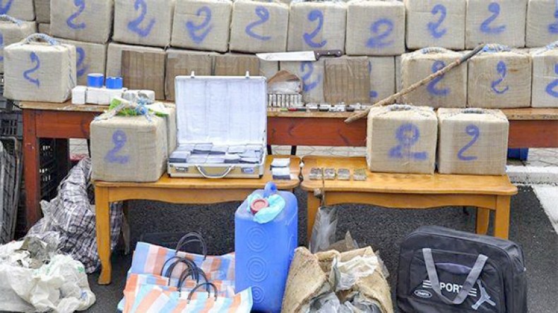 مطاردة هوليودية لمهرب تنتهي بحجز 3 قناطير كيف بمغنية