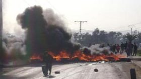 الشبابّ يغلقون بلدية مرسى الحجاج بوهران احتجاجا على التوظيف من خارج المنطقة