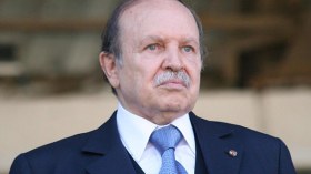 بوتفليقة للرئيس محمدو إيسوفو: مستعد لمواصلة التشاور معكم لمغالبة التحديات الراهنة