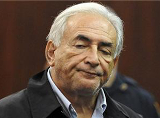 Strauss-Kahn resigns amid race for top job