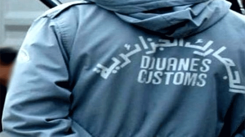 الجمارك تحجز 2177 زوج من الأحذية المهربة بسطيف