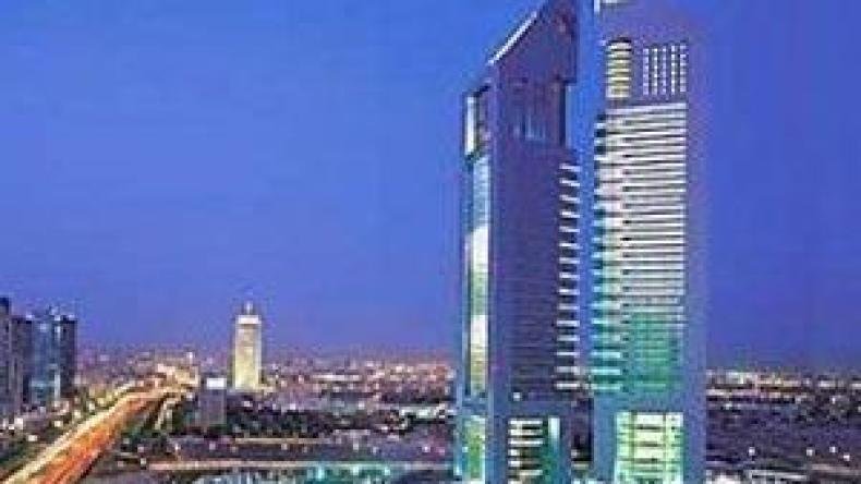 الشركات الإماراتية تلتزم بالاستمرار في العمل بالجزائر