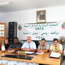 Éducation: réunion des directeurs afin de collecter les opinions des acteurs du secteur