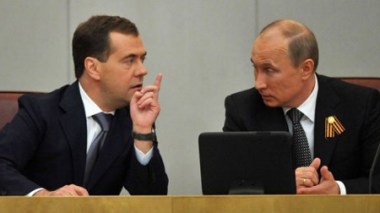 Russie: Dmitri Medvedev devient officiellement Premier ministre