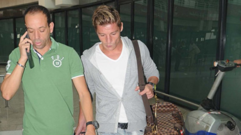 تربص الخضر انطلق وبودبوز تعطل بسبب تأخر الرحلة