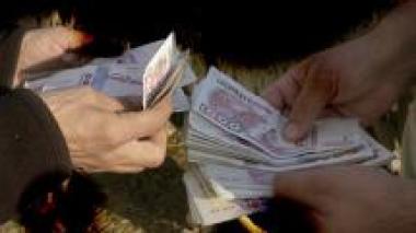 Algerian Government  defines Six months to stop dealing with Cash in trade operations