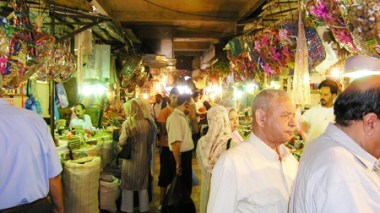 Services of market control shutdown 300 groceries on the eve of Ramadan