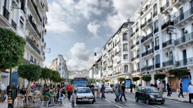 أسرارنا في الزبالة!